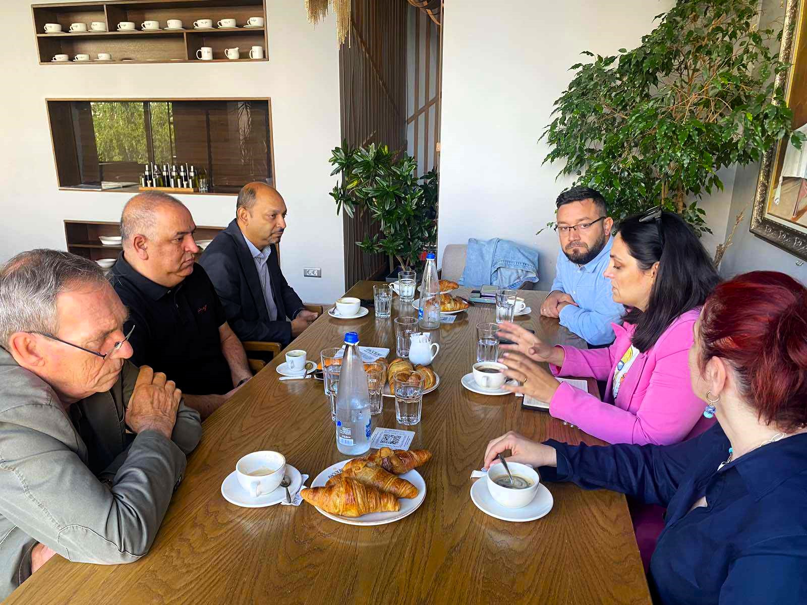 Meeting for the establishment of the Cultural Center